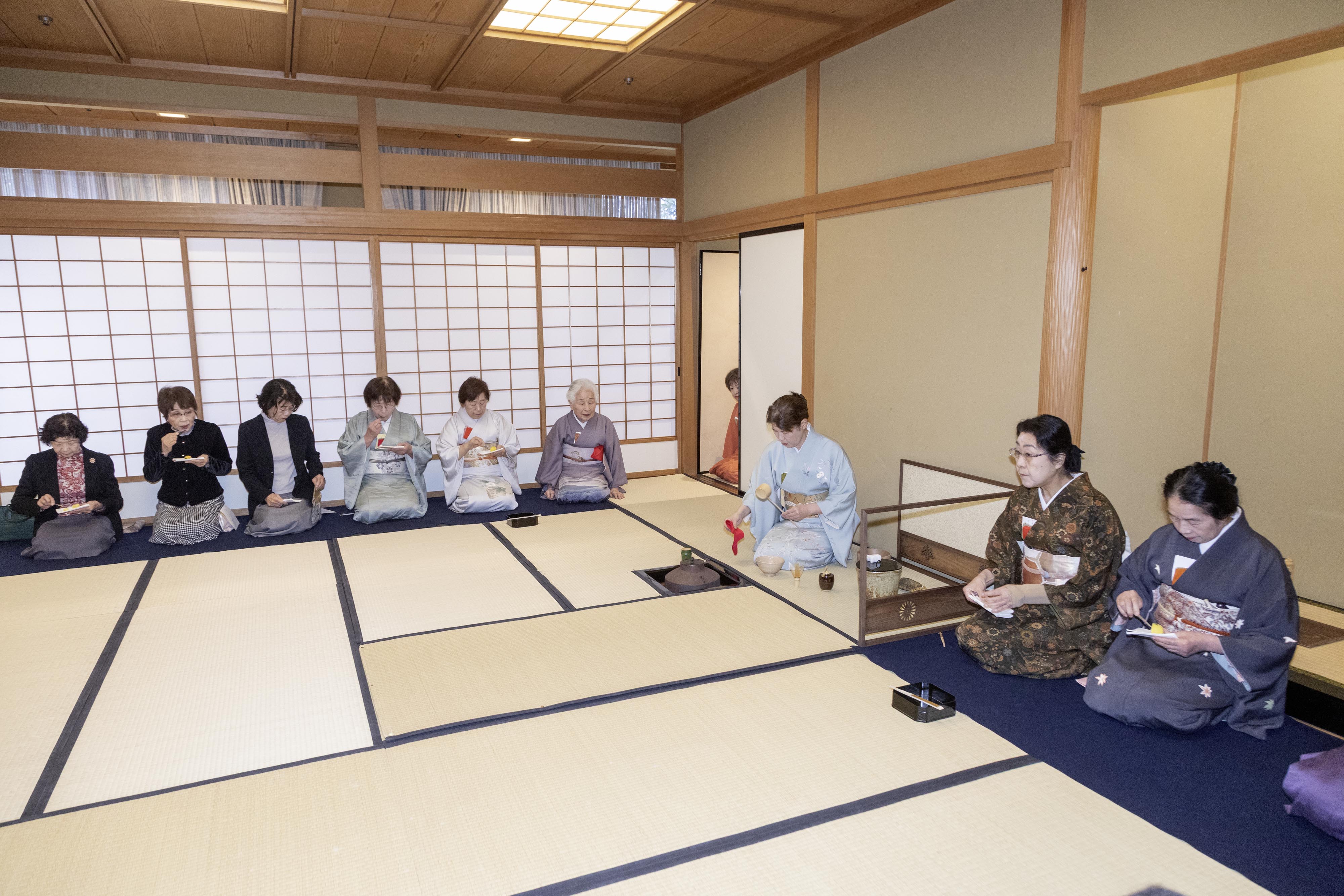 令和7年11月3日茶道裏千家淡交会高岡支部第54回高岡市芸術祭　茶会 より